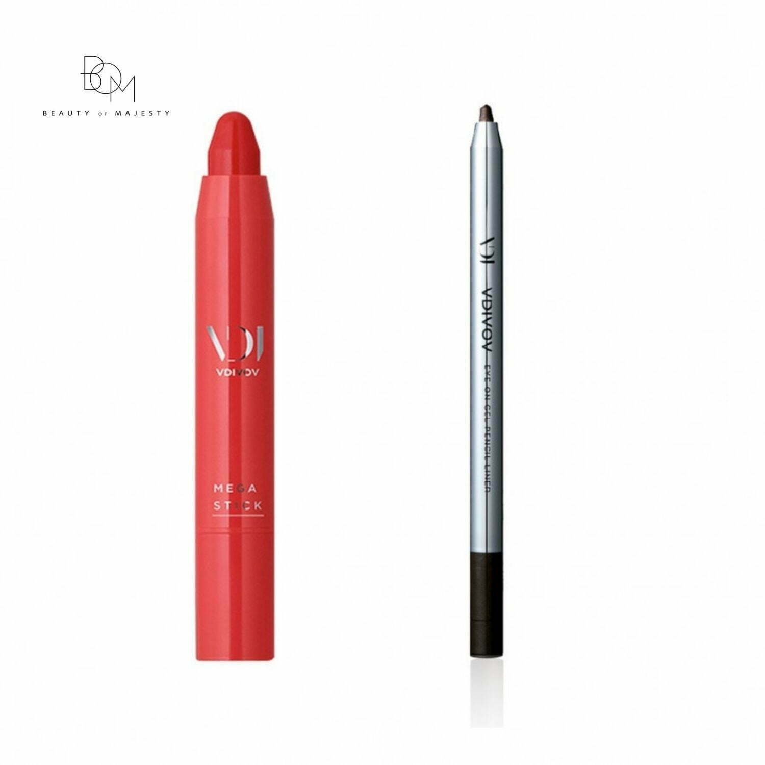 VDIVOV Mega Stick Pencil Lipstick được thiết kế với đầu nhọn, giúp tạo hiệu ứng lòng môi và dễ dàng đánh toàn bộ môi. Chất son lâu mềm mịn, dễ tán và gần như không xuất hiện một nhược điểm bết dính nào.