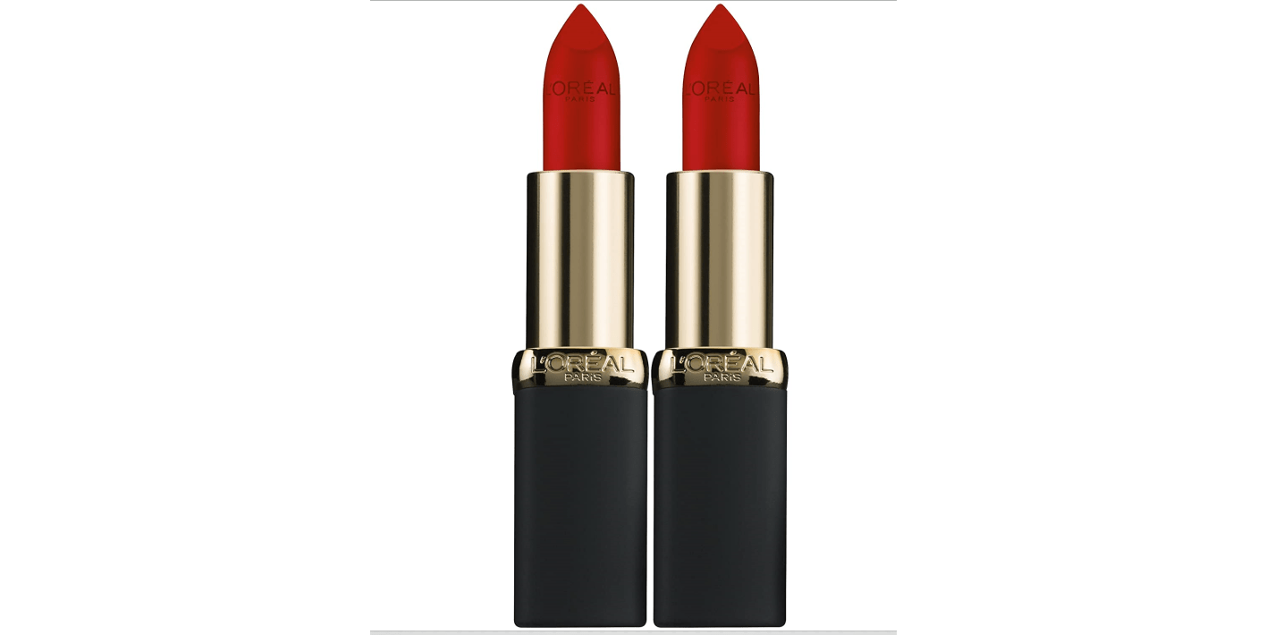 Son lì L'oréal Paris Color Riche Matte Lipstick có mùi hương hơi nồng hơn và bảng màu với nhiều lựa chọn
