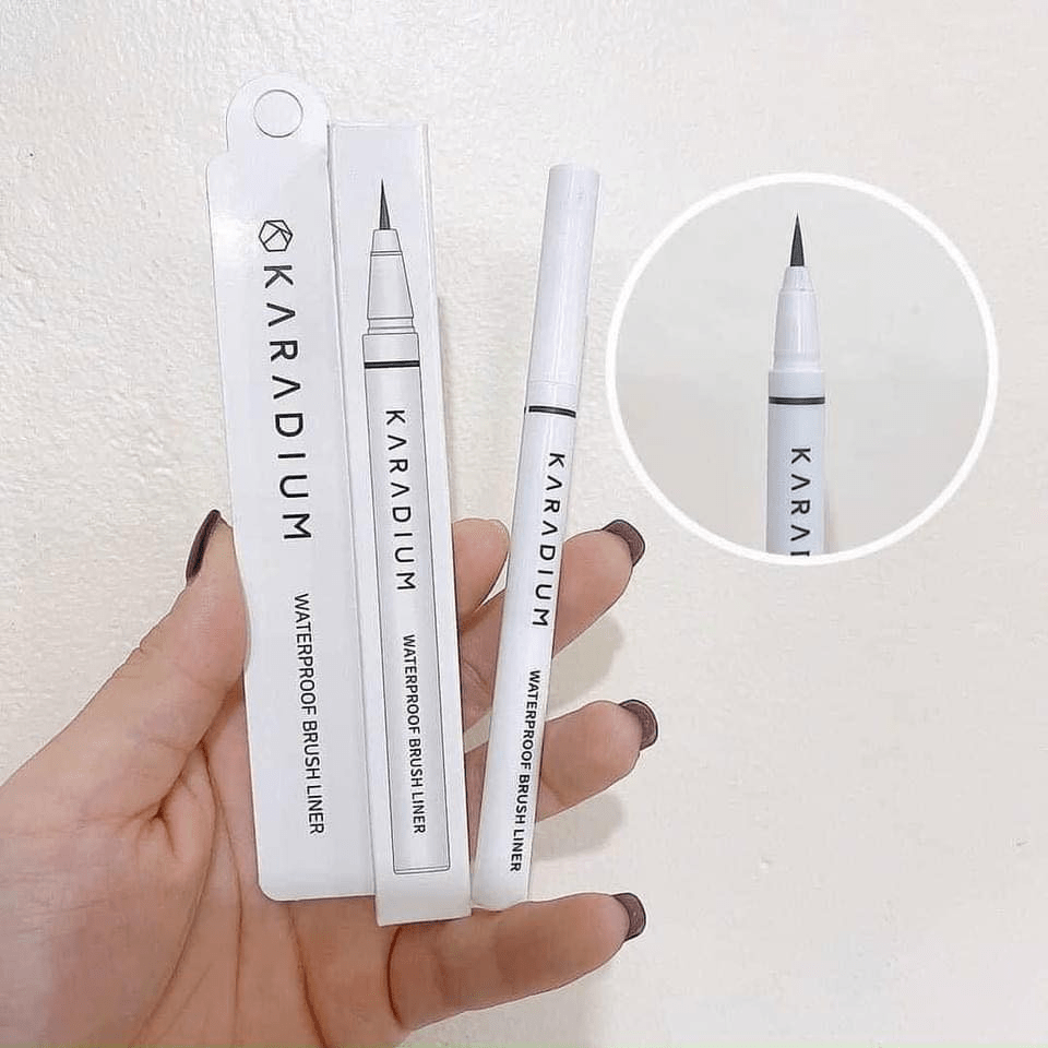 Bút kẻ eyeliner đơn giản, siêu mảnh, tốt - Karadium Waterproof Eyeliner Pen Black phổ biến nhất